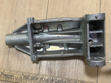 Johnson Evinrude OMC 384889 Swivel Bracket