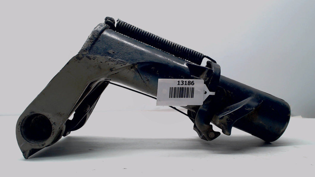 Johnson Evinrude 317625 Swivel Bracket 303980 Locking Lever Arm 1973-76 18-25HP