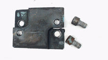 Evinrude Fleetwin 4443 277080 Shock Mount 203036 Screws 1951 7.5hp - Used