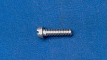 Johnson Evinrude OMC 304070 Screw 1968-1984 20-40hp