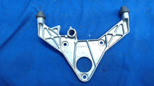 Johnson Evinrude OMC 281704 Rear Locating Bracket 315159 Bumpers 1981-85 40-60HP