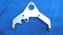 Johnson Evinrude OMC 281704 Rear Locating Bracket 315159 Bumpers 1981-85 40-60HP