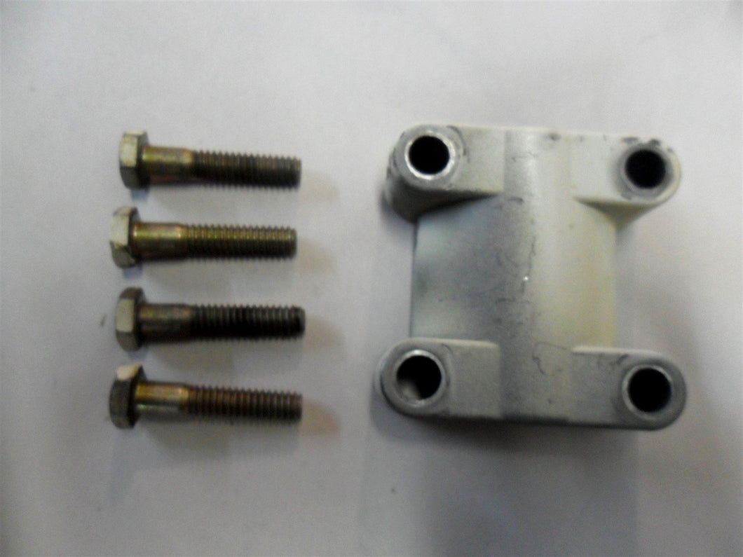 Chrysler Force F474946 Upper Shock Mount Cover F1581 Screws - Used