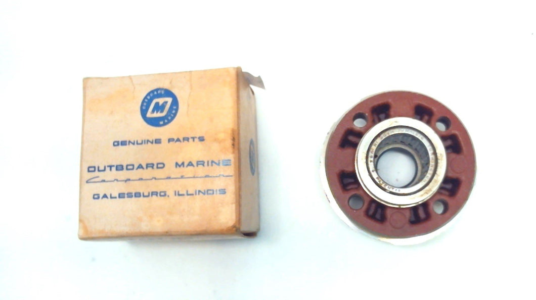 Johnson Evinrude OMC 379327 Gearcase Head 1968 85hp