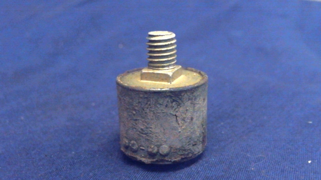 Johnson Evinrude OMC 316478 Rubber Mount - No Nut 1971-76 20-25HP