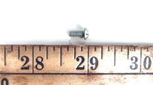 Johnson Evinrude OMC 307371 Screw