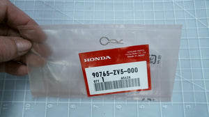 Honda 90765-ZV5-000 Clip