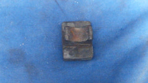 Nissan 3B2-61336-0 Lower Front Rubber Mount - Used