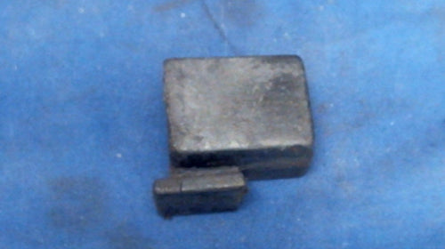 Nissan 3B2-61301-0 Upper Rubber Mount - Used