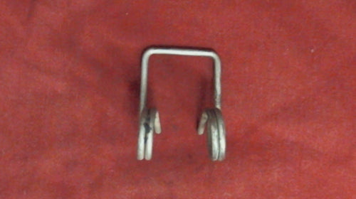 Suzuki 45211-93102 Lock Arm Spring - Used