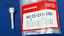 Honda 90132-ZY3-000 Special Bolt (6X37) (Honda Code 6994081)