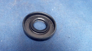 Suzuki 09283-17002 Oil Seal