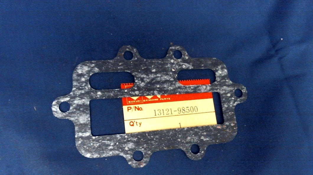 Suzuki 13121-98500 Gasket