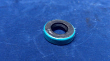 CR 4984 Oil Seal