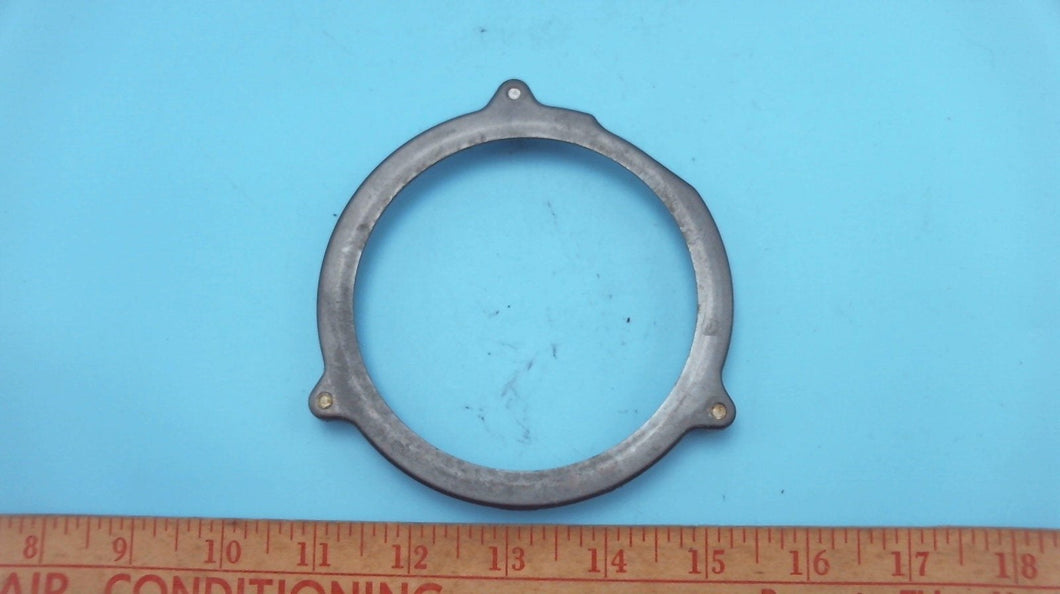Yamaha/Mariner 84667M Magneto Base Retainer - Used (CD4)