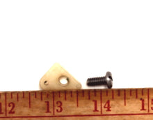 Johnson Evinrude OMC 323758 Keeper Plate 324064 Screw - Used (CD4)