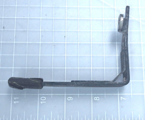 Nissan 3C866-3113M Lever, Reverse Lock 34666-3330M Grip - Used