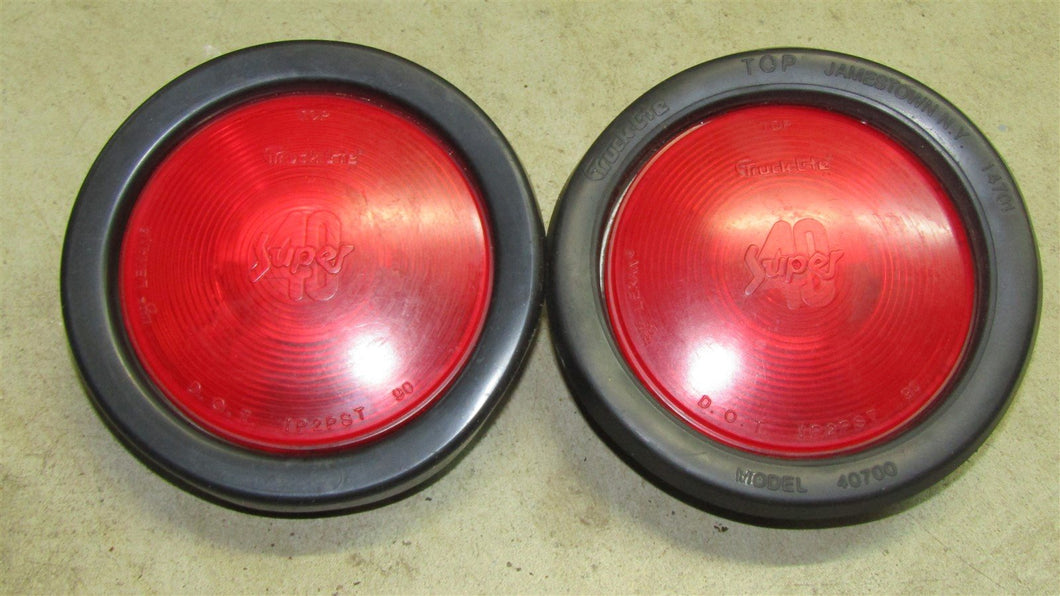 Pair of Peterson Super 40 Red Round Marker/Clearance Lights 4