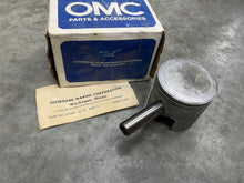 Johnson Evinrude OMC 389736 Piston