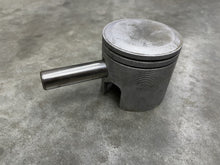 Johnson Evinrude OMC 389736 Piston