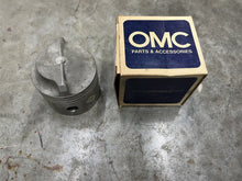Johnson Evinrude OMC 383484 Piston